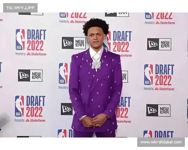 NBA夏季联赛拉斯维加斯开赛 状元热门首秀引发热议 NBA夏季联赛拉斯维加斯开赛 状元热门首秀引发热议